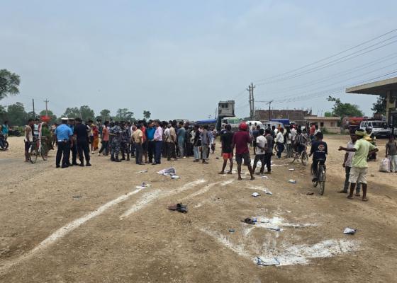 बसको ठक्करबाट गोलबजारका दुई व्यवसायी घाइते, एकको अवस्था गम्भिर