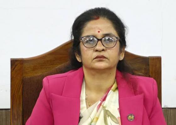 उद्योगमन्त्री गौरीकुमारी यादवले दिइन् राजीनामा उद्योगमन्त्री गौरीकुमारी यादवले दिइन् राजीनामा
